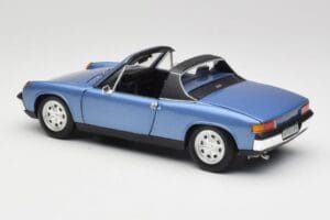 Porsche 914 Sininen Revell 1:18 08975 Metalli — kuva 7 / 8