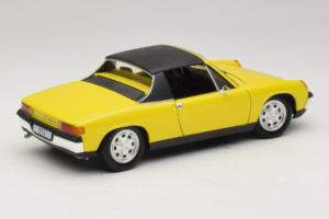 Porsche 914 Keltainen Revell 1:18 8976 Metalli — kuva 3 / 8