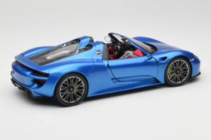 Porsche 918 Spyder Blue Metallic Minichamps 1:18 110062432 Metalli — kuva 3 / 8