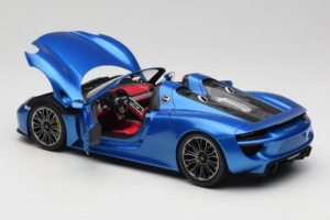 Porsche 918 Spyder Blue Metallic Minichamps 1:18 110062432 Metalli — kuva 5 / 8