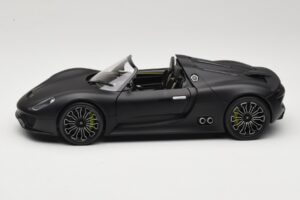 Porsche 918 Spyder Matte Black Minichamps 1:18 110060031 Metalli — kuva 4 / 8