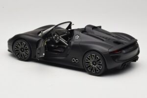 Porsche 918 Spyder Matte Black Minichamps 1:18 110060031 Metalli — kuva 5 / 8