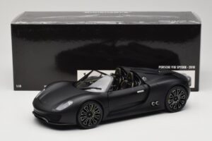 Porsche 918 Spyder Matte Black Minichamps 1:18 110060031 Metalli — kuva 8 / 8