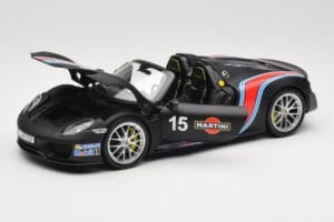 Porsche 918 Spyder Weissach Package Matt Black With Martini Stripes Minichamps 1:18 110062445 Metalli — kuva 2 / 8