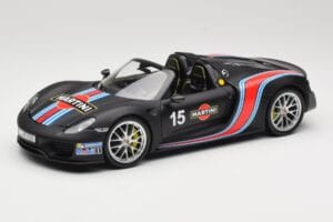 Porsche 918 Spyder Weissach Package Matt Black With Martini Stripes Minichamps 1:18 110062445 Metalli