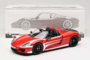 Porsche 918 Spyder Weissach Package Punainen & Valkoiset Raidat Minichamps 1:18 110062442 Metalli — kuva 9 / 9