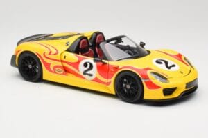 Porsche 918 Spyder Weissach Package Keltainen Raidoilla Minichamps 1:18 110062446 Metalli — kuva 6 / 8