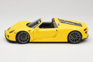Porsche 918 Spyder Keltainen Minichamps 1:18 110062434 Metalli — kuva 4 / 8