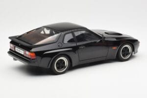 Porsche 924 Carrera GT Musta AUTOart 1:18 78001 Metalli — kuva 3 / 8