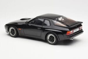 Porsche 924 Carrera GT Musta AUTOart 1:18 78001 Metalli — kuva 7 / 8