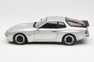 Porsche 924 Carrera GT Diamond Hopea AUTOart 1:18 78002 Metalli — kuva 4 / 8