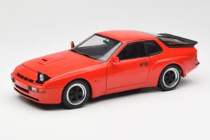 Porsche 924 Carrera GT Guards Punainen AUTOart 1:18 78003 Metalli