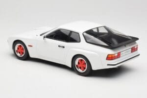 Porsche 924 Carrera GT Valkoinen & Punaiset Vanteet MCG 1:18 MCG18303 Metalli — kuva 5 / 6
