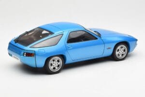 Porsche 928 Sininen AUTOart 1:18 77901 Metalli — kuva 3 / 8
