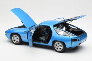 Porsche 928 Sininen AUTOart 1:18 77901 Metalli — kuva 5 / 8