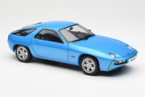 Porsche 928 Sininen AUTOart 1:18 77901 Metalli — kuva 6 / 8
