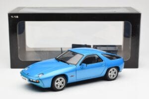 Porsche 928 Sininen AUTOart 1:18 77901 Metalli — kuva 8 / 8