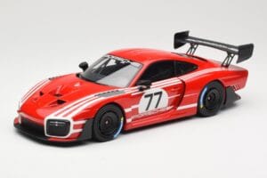 Porsche 935/19 Punainen Valkoisilla Raidoilla Minichamps 1:18 155067577 Metalli