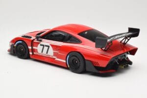 Porsche 935/19 Punainen Valkoisilla Raidoilla Minichamps 1:18 155067577 Metalli — kuva 5 / 6