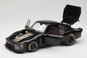 Porsche 935 Turbo Group 5 1976 Exoto 1:18 18101 Metalli — kuva 2 / 8