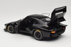 Porsche 935 Turbo Group 5 1976 Exoto 1:18 18101 Metalli — kuva 5 / 8
