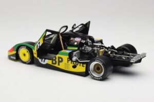 Porsche 956L BP #47 P. Henn / C. Ballot-Lena 24 Hours of Le Mans 1983 Minichamps 1:18 180836947 Metalli — kuva 5 / 8