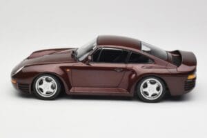 Porsche 959 Dark Red Metallic Minichamps 1:18 155066204 Metalli — kuva 5 / 6