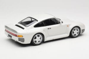 Porsche 959 White Metallic Minichamps 1:18 155066206 Metalli — kuva 2 / 6
