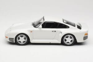 Porsche 959 White Metallic Minichamps 1:18 155066206 Metalli — kuva 3 / 6
