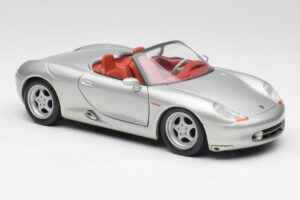 Porsche Boxster 986 Hopea Maisto 1:18 37800-M3 Metalli — kuva 6 / 8