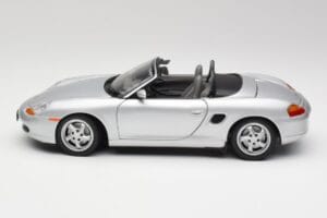Porsche Boxster 986 Avoauto Arctic Hopea Metallic UT Models 1:18 27852 Metalli — kuva 4 / 8