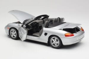 Porsche Boxster 986 Avoauto Arctic Hopea Metallic UT Models 1:18 27852 Metalli — kuva 5 / 8