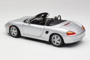 Porsche Boxster 986 Avoauto Arctic Hopea Metallic UT Models 1:18 27852 Metalli — kuva 7 / 8