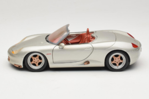 Porsche Boxster 986 Concept Hopea Maisto 1:18 50231 Metalli — kuva 4 / 8