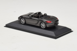 Porsche Boxster 981 S Grey Metallic Minichamps 1:43 PORSCHE005 Metalli — kuva 3 / 4