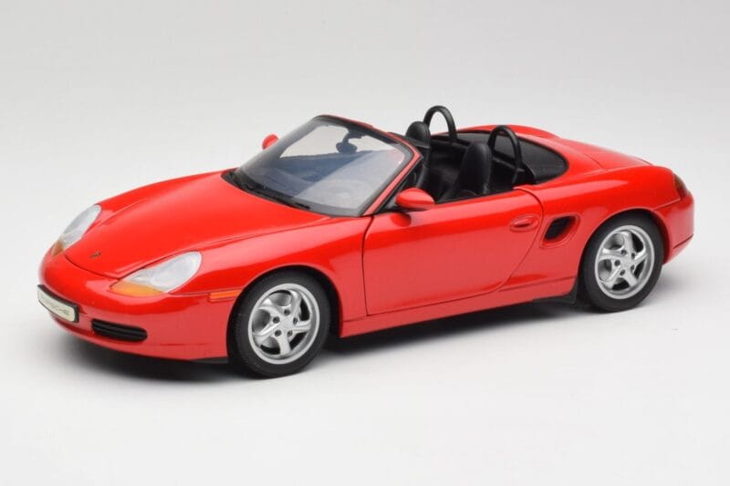 Porsche Boxster S 986 Guards Punainen UT Models 1:18 27861-M1 Metalli