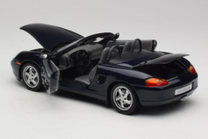 Porsche Boxster 986 S Night Blue UT Models 1:18 WAP021006-R1 Metalli — kuva 5 / 8