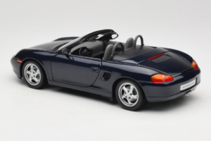 Porsche Boxster 986 S Night Blue UT Models 1:18 WAP021006-R1 Metalli — kuva 7 / 8