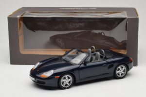 Porsche Boxster S 986 Night Blue UT Models 1:18 WAP021006 Metalli — kuva 7 / 7