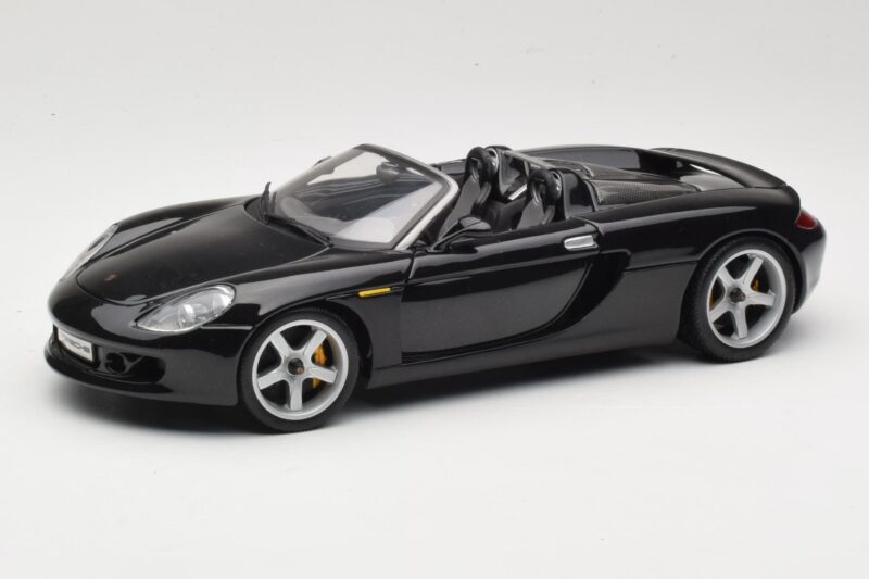 Porsche Carrera GT 980 Musta Maisto 1:18 36622 Metalli