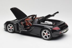 Porsche Carrera GT Musta Maisto 1:18 36665 Metalli — kuva 5 / 8