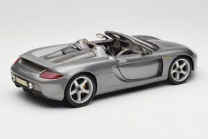 Porsche Carrera GT Harmaa Metallinhohto Maisto 1:18 36622-R1 Metalli — kuva 3 / 8