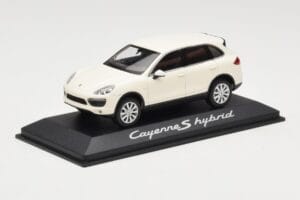 Porsche Cayenne 958 S Hybrid Valkoinen Minichamps 1:43 WAP0200040B Metalli — kuva 2 / 4