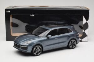 Porsche Cayenne 958 Turbo S Blue Metallic Minichamps 1:18 155066071 Metalli — kuva 6 / 6