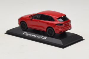 Porsche Cayenne 958 GTS Punainen Minichamps 1:43 WAP0200070E Metalli — kuva 3 / 5