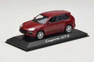 Porsche Cayenne 955 GTS Punainen Hopeisin Vantein Minichamps 1:43 WAP02000818 Metalli — kuva 2 / 4