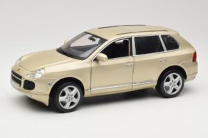Porsche Cayenne S 955 Beige Maisto 1:18 WAPC2100213 Metalli