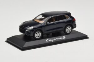 Porsche Cayenne 958 S Blue Metallic Minichamps 1:43 WAP0200060E Metalli — kuva 2 / 4
