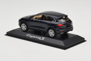 Porsche Cayenne 958 S Blue Metallic Minichamps 1:43 WAP0200060E Metalli — kuva 3 / 4