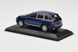 Porsche Cayenne S Sininen Minichamps 1:43 WAP02061217 Metalli — kuva 3 / 4